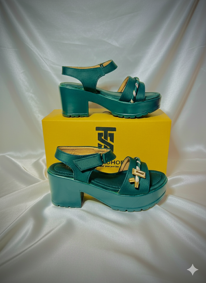 Chic Green Platform Sandals with Gold Buckle Detail